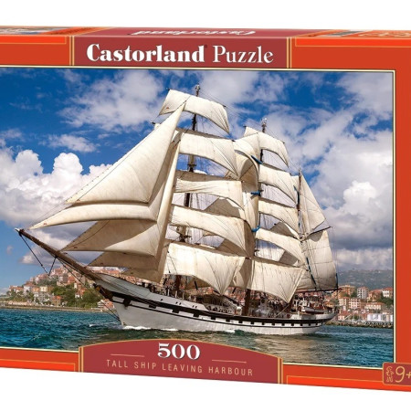 Tall Ship elhagyja a kikötőt