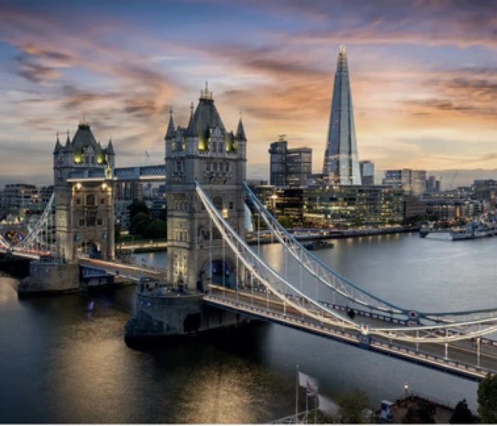 Puzzle - Dino - Crepuscolo sul Tower Bridge Világító puzzle