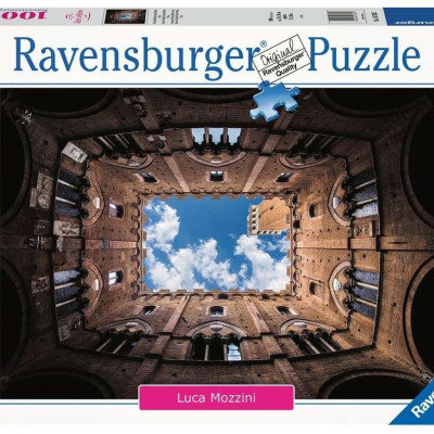 Cortile del Podestà, Palazzo Pubblico, Siena, Olaszország