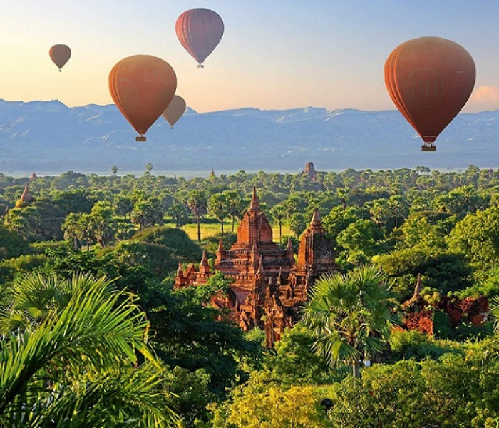 Puzzle - Schmidt - Léggömbök Mianmar felett